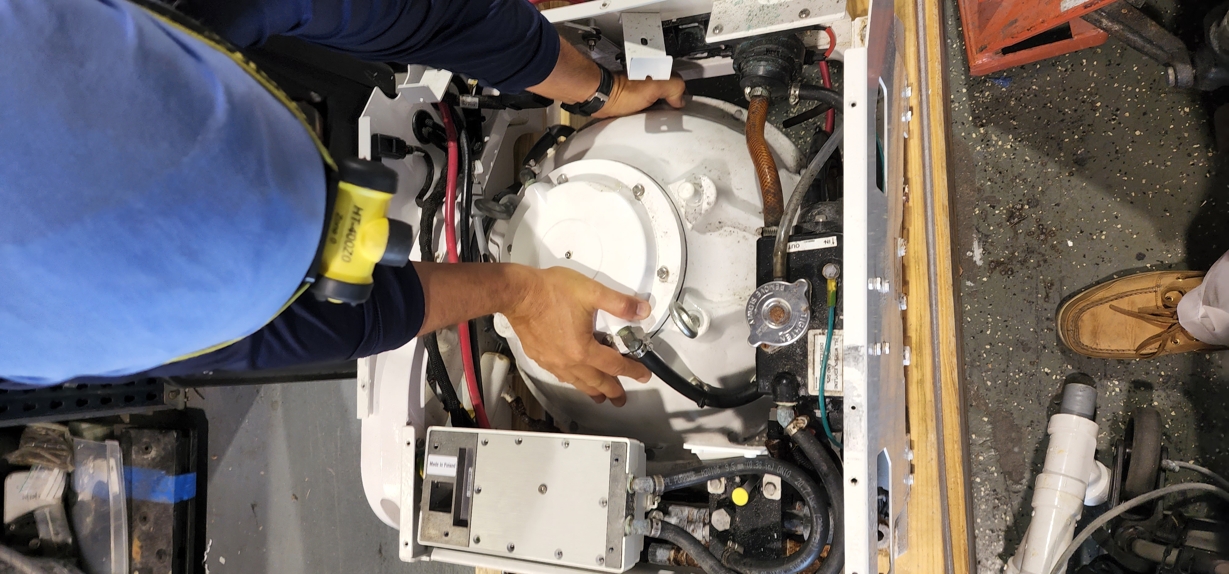 CJS performing diagnostic and corrective work on Seakeeper SK2 unit — systems integration approach, May 2022